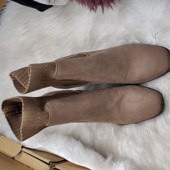 JOURNEE COLLECTION Adalia Knit Bootie 10  new - Picture 9 of 15